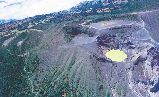 rica costa volcano volcanoes irazu visit costaricaexperts